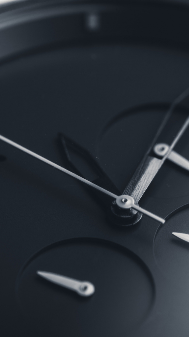 Обои металл, циферблат, наручные, часы, автомобиль в разрешении 750x1334