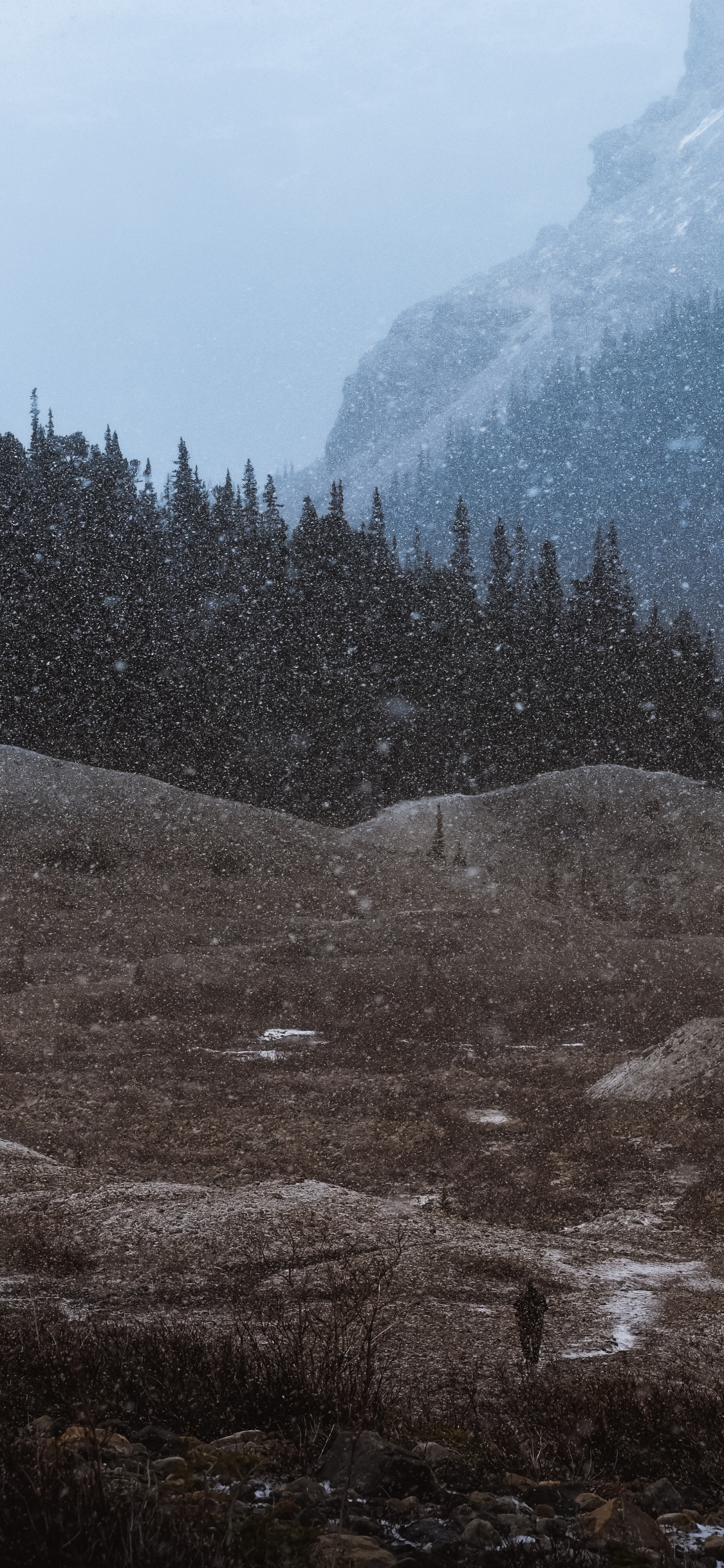 Обои дикая местность, нагорье, холм, геология, МГМ-157 EFOGM в разрешении 1125x2436