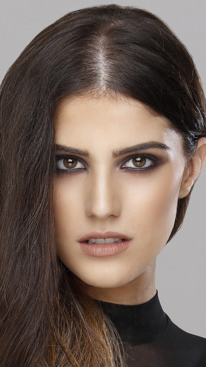 Обои Штефани Выступлений, волосы, лицо, бровь, прическа в разрешении 720x1280