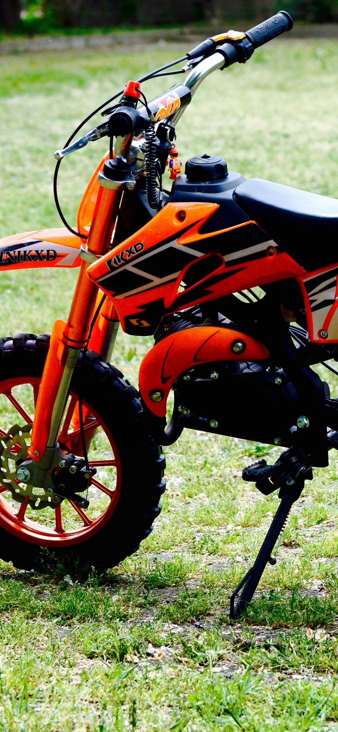 Обои мотоцикл, супермото, автоспорт, гонки на мотоциклах, эндуро в разрешении 1125x2436