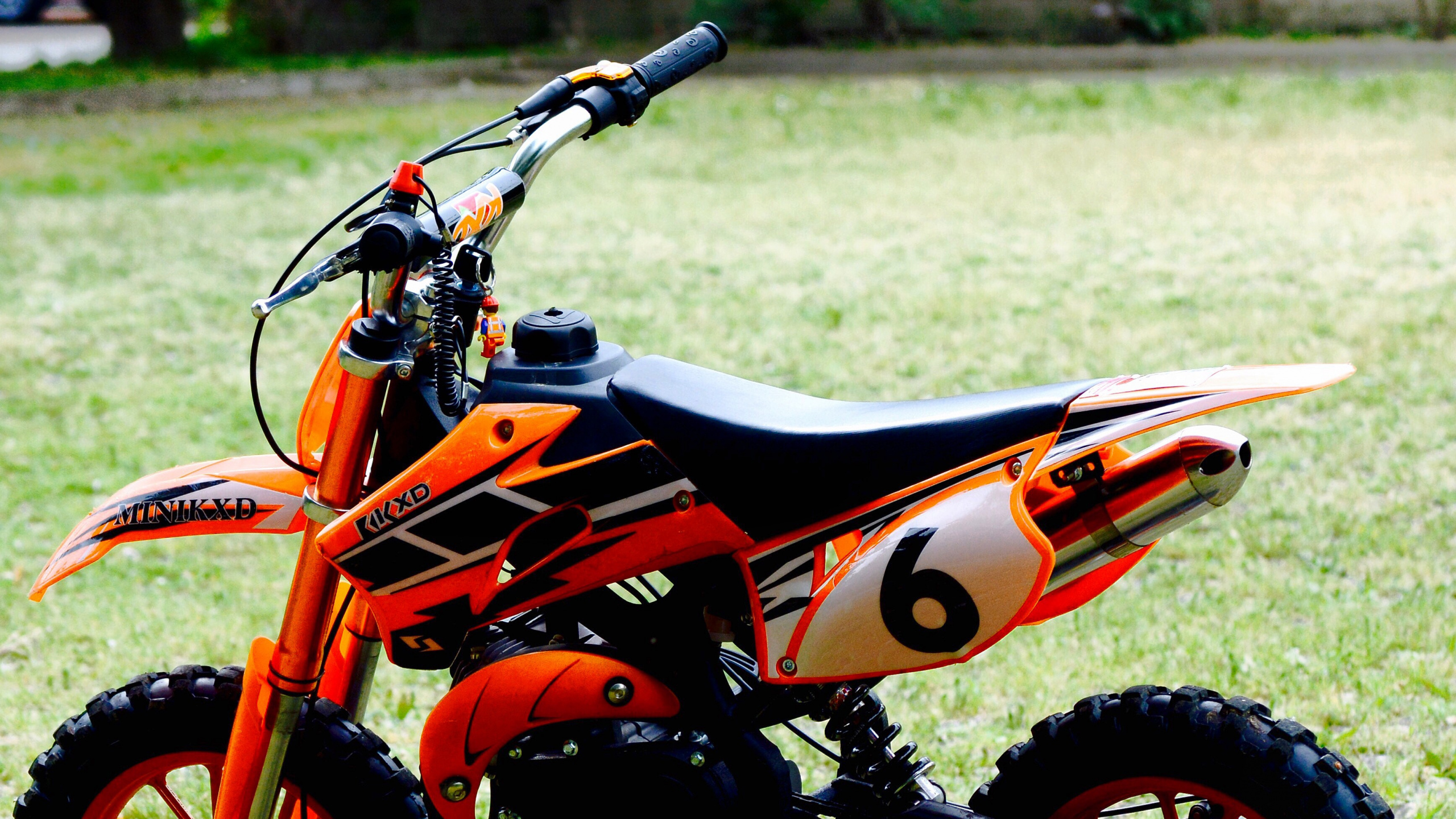 Обои мотоцикл, супермото, автоспорт, гонки на мотоциклах, эндуро в разрешении 2560x1440