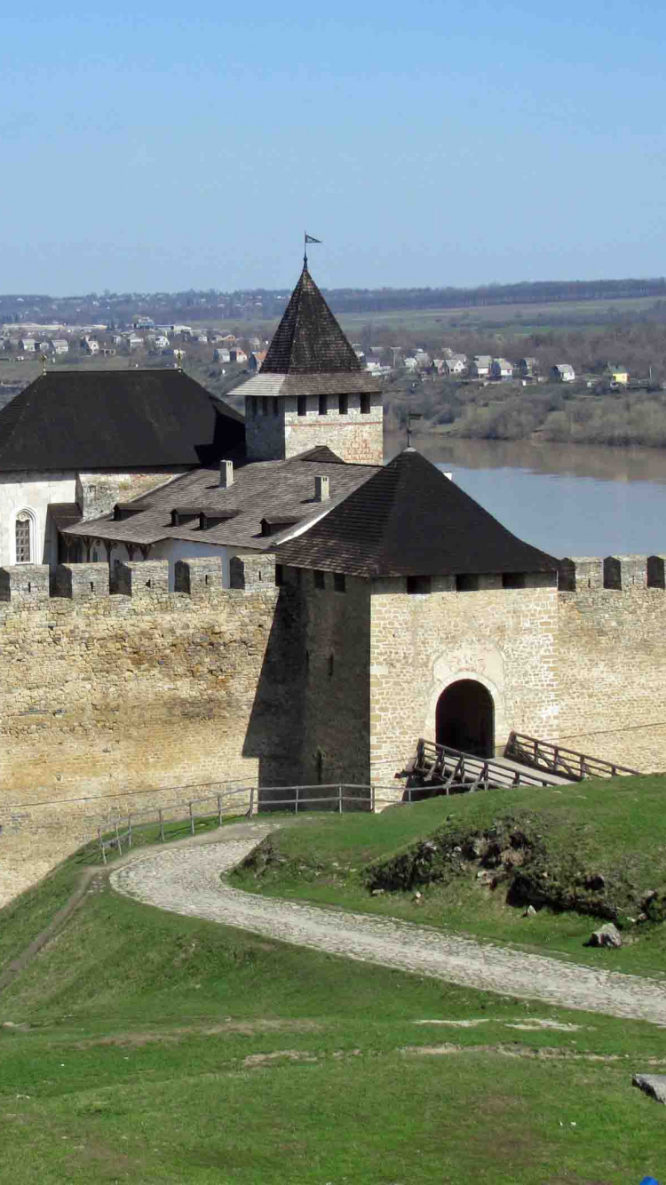 Обои средневековье, замок, фортификация, средневековая архитектура, здание в разрешении 750x1334