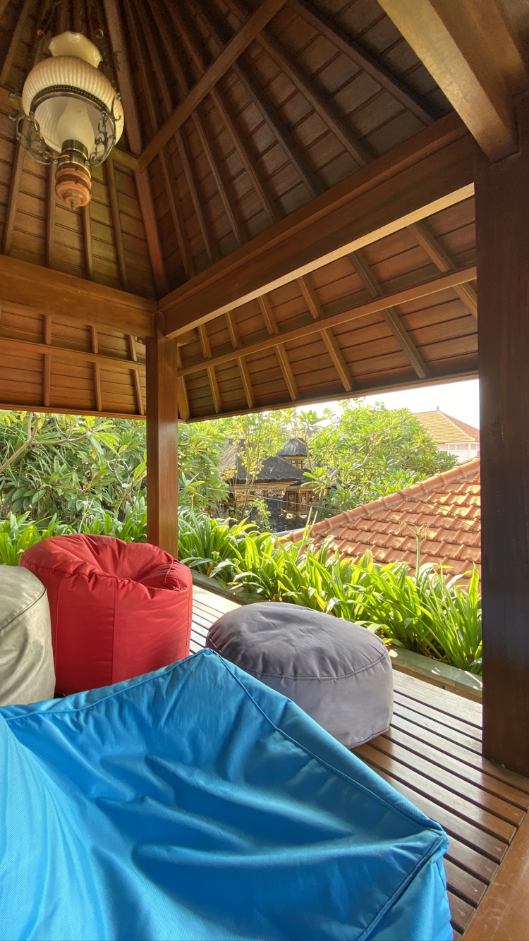 Обои недвижимость, крыша, древесина, потолок, полутона и оттенки в разрешении 750x1334