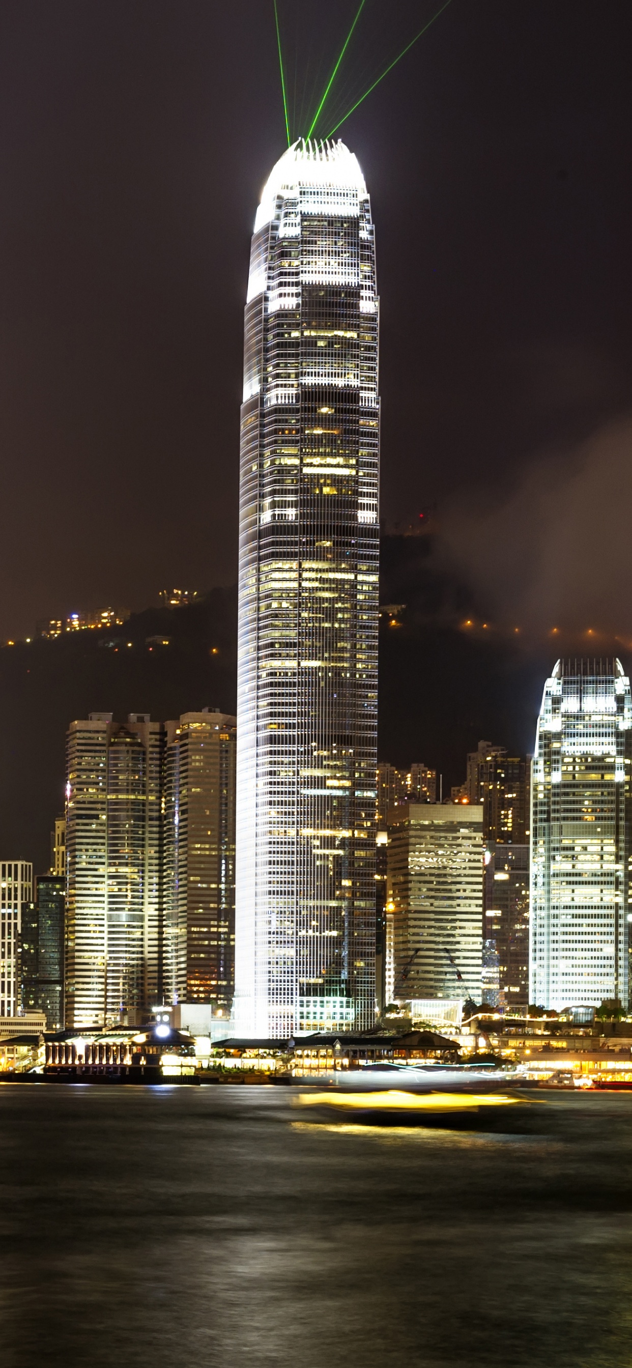 Обои Гавань Виктория, ночь, городской пейзаж, город, метрополия в разрешении 1242x2688