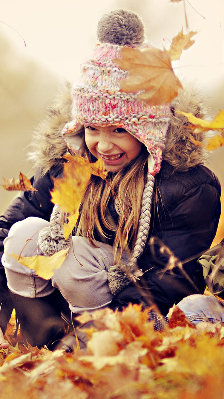 Обои забава, осень, растение, удовольствие, счастье в разрешении 750x1334