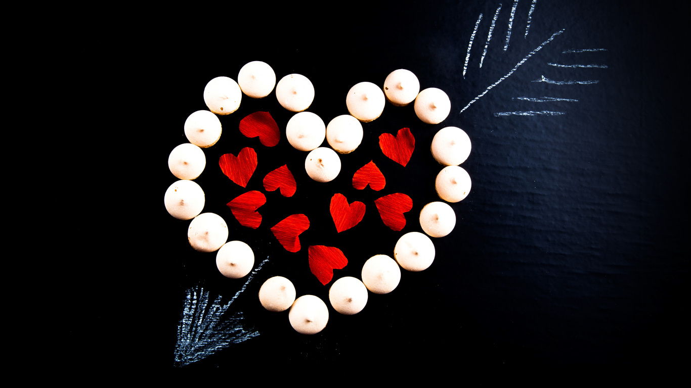 Обои браслет, ожерелье, шарик, ювелирные изделия, сердце в разрешении 1366x768