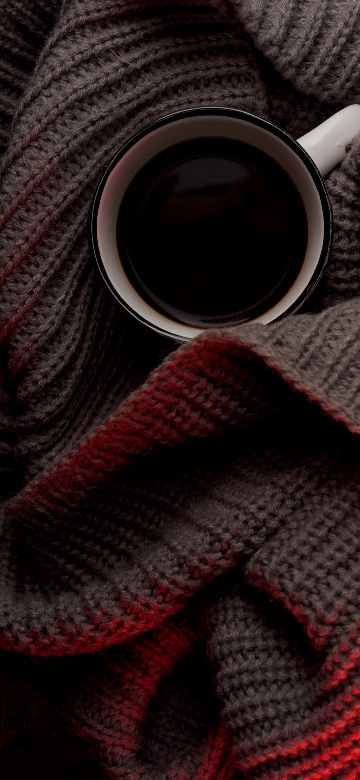 Обои посуда, чашка, кофейная чашка, рукав, ткань в разрешении 1242x2688