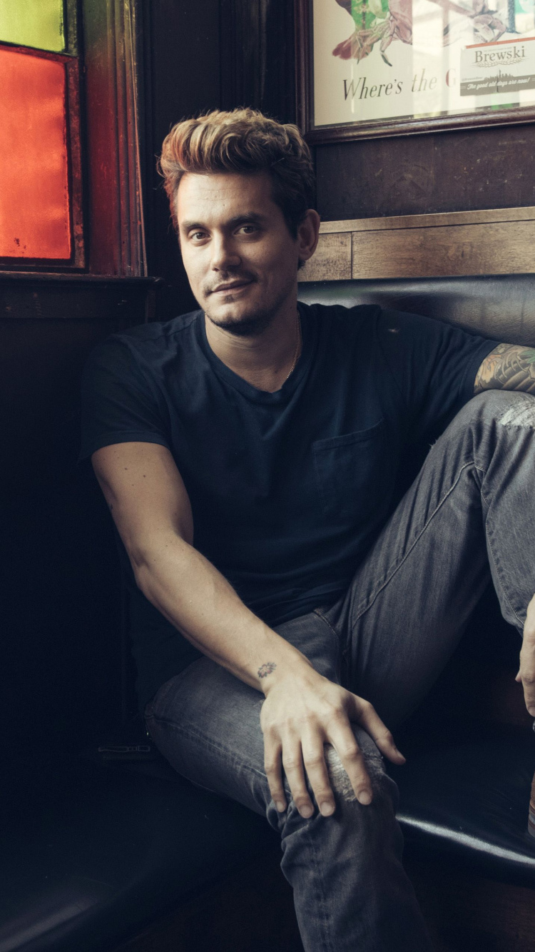 Обои рука, человек, мужской, обувь, прохлада в разрешении 750x1334