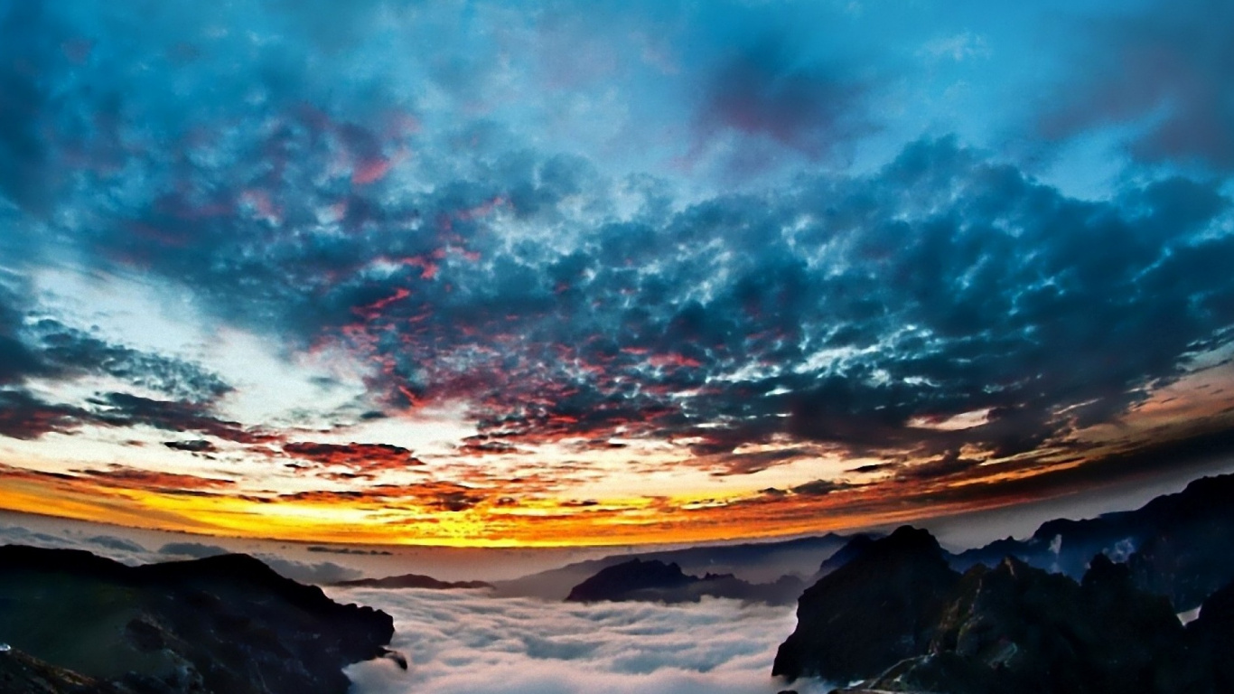 Обои облако, горизонт, послесвечение, атмосфера, восход солнца в разрешении 1366x768