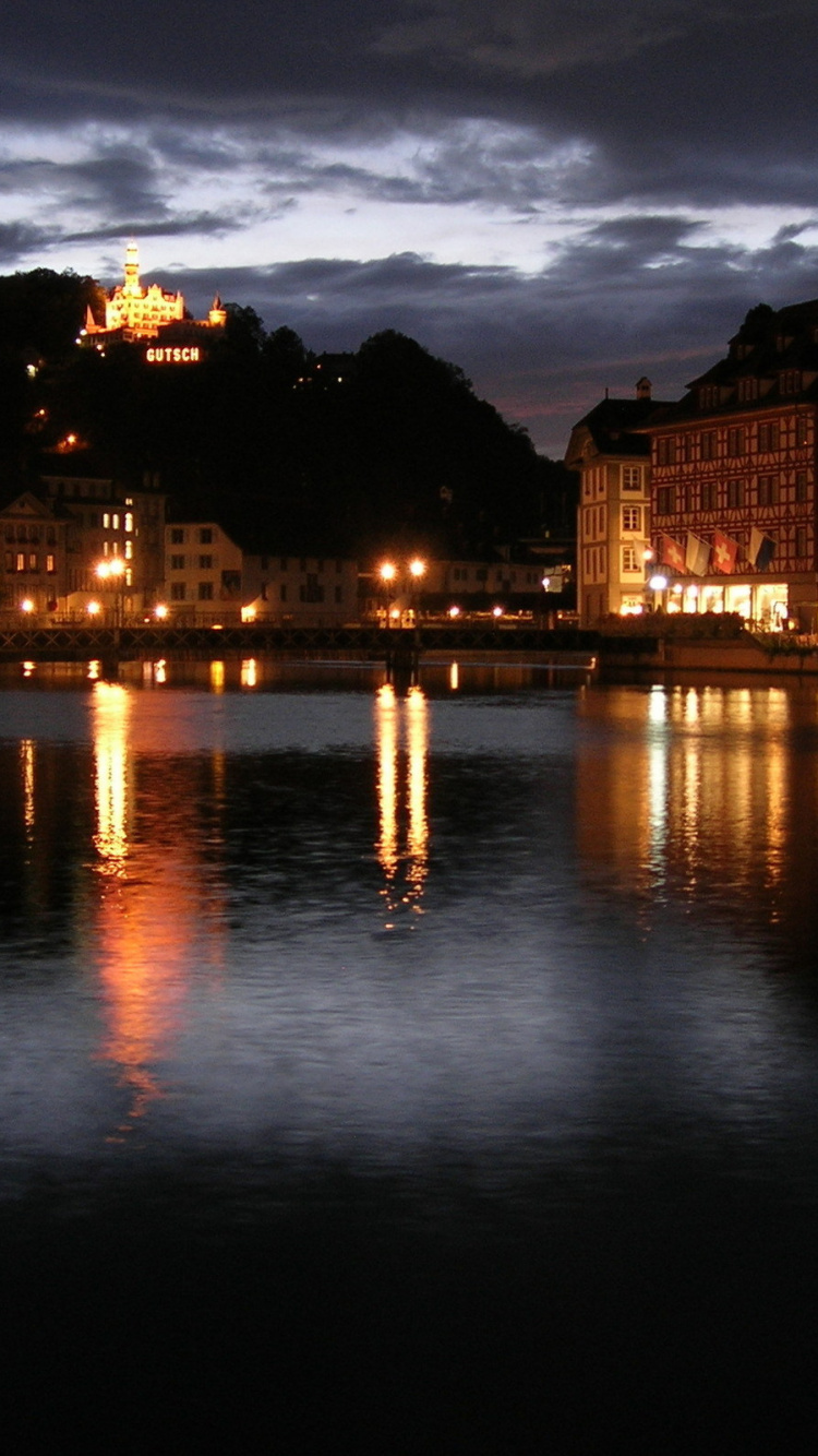 Обои отражение, пейзажная живопись, ночь, вода, водный путь в разрешении 750x1334