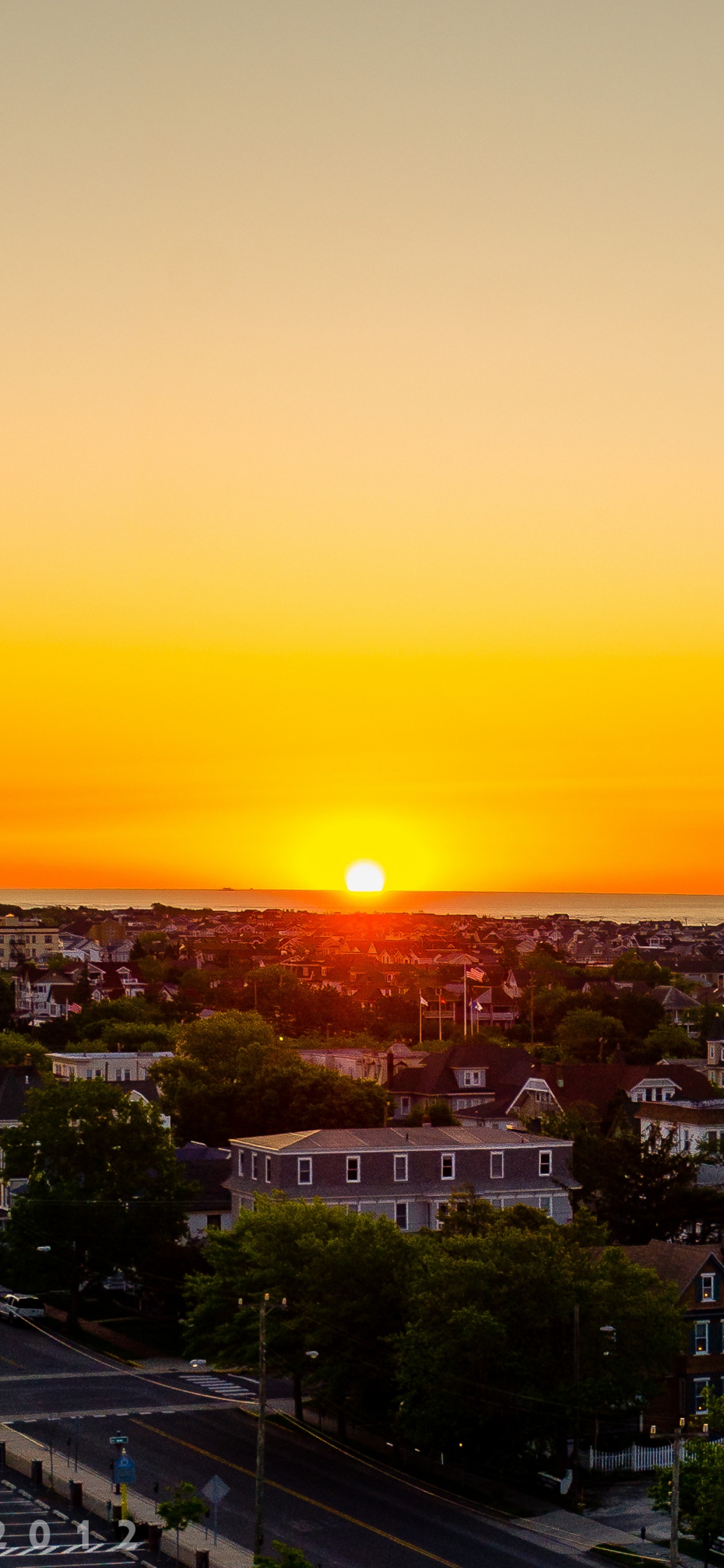 Обои закат, горизонт, городской пейзаж, городской район, город в разрешении 1125x2436