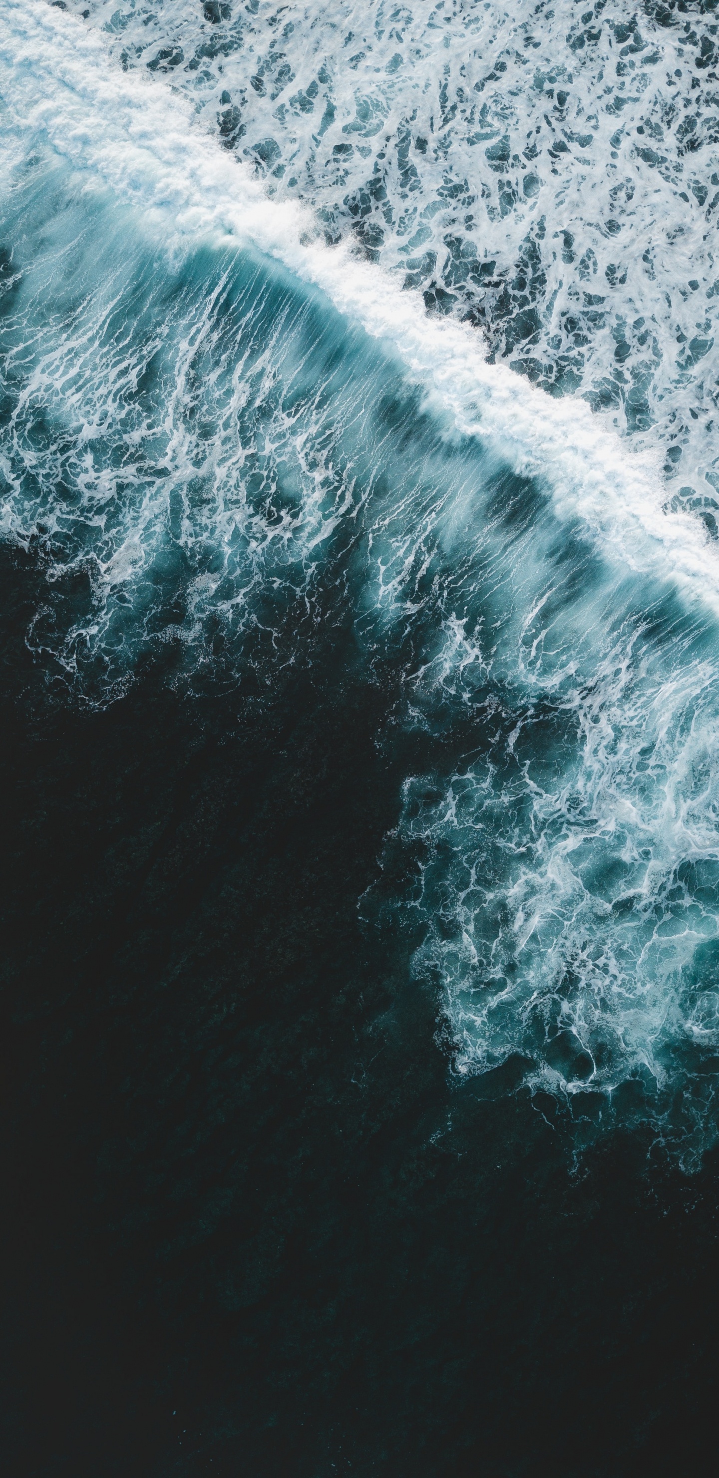 Обои ветровая волна, море, бирюза, волна, кирпич в разрешении 1440x2960