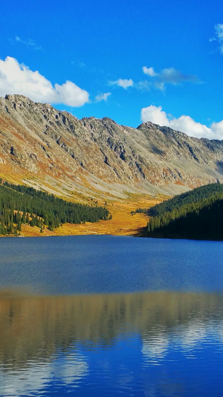 Обои отражение, гора, пейзажи гор, гора Килиманджаро, озеро в разрешении 750x1334