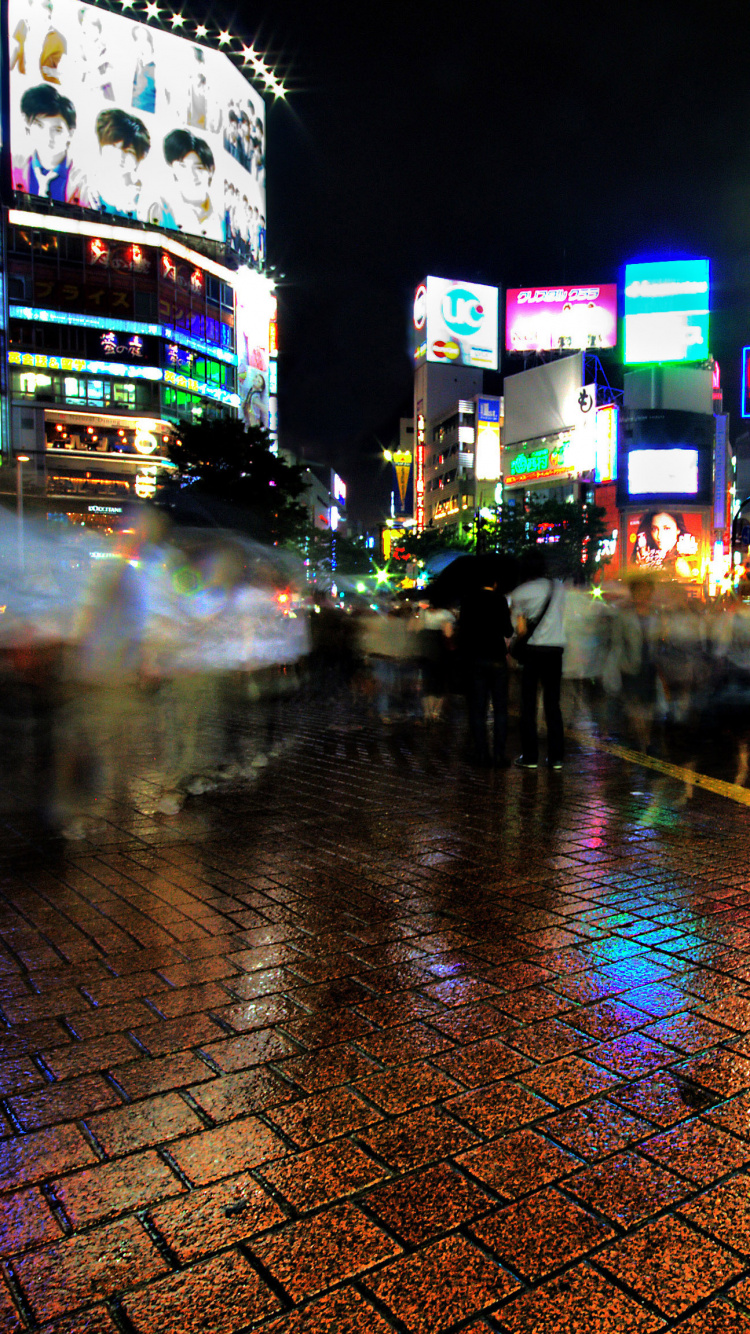 Обои Шибуйя, ночь, городской район, метрополия, отражение в разрешении 750x1334