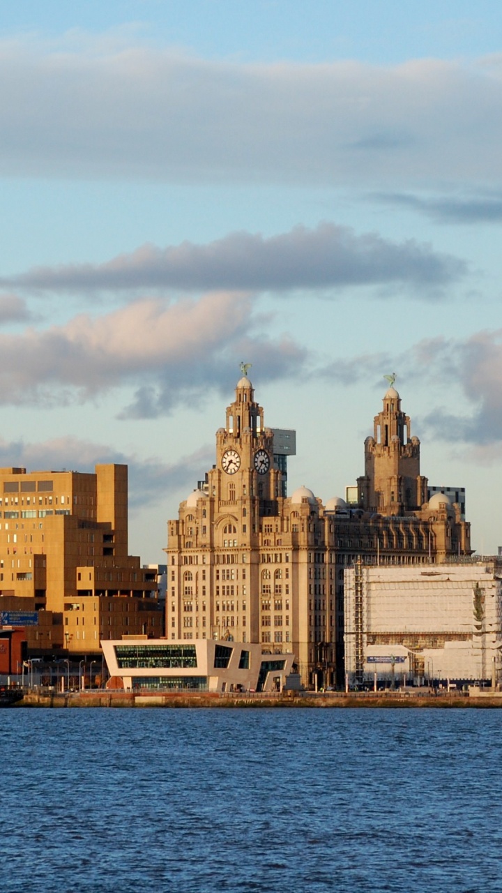 Обои Ливерпуль, город, линия горизонта, городской пейзаж, городской район в разрешении 720x1280