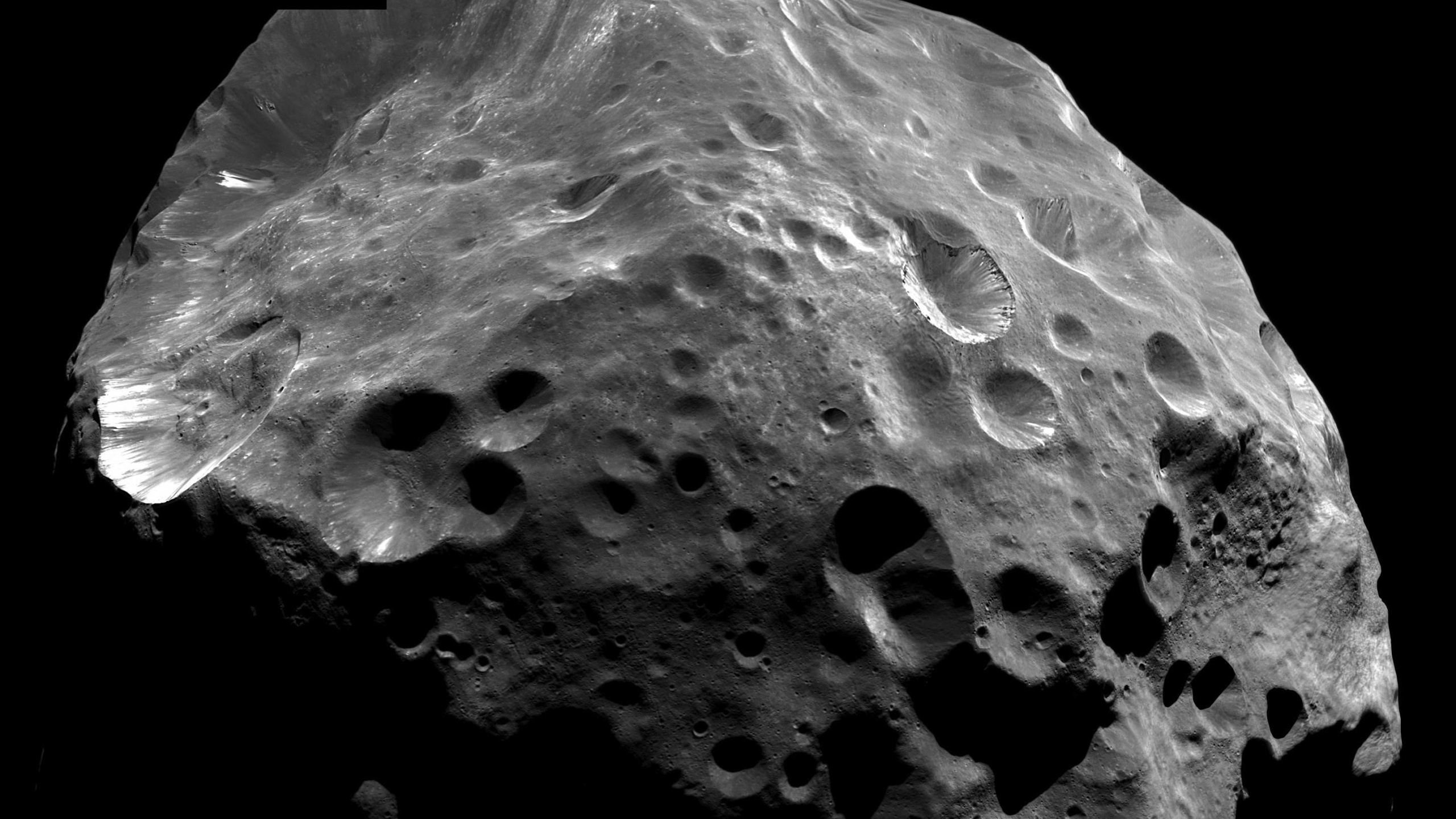 Обои земля, Сатурн, луна Сатурна, естественный спутник, луна в разрешении 2560x1440