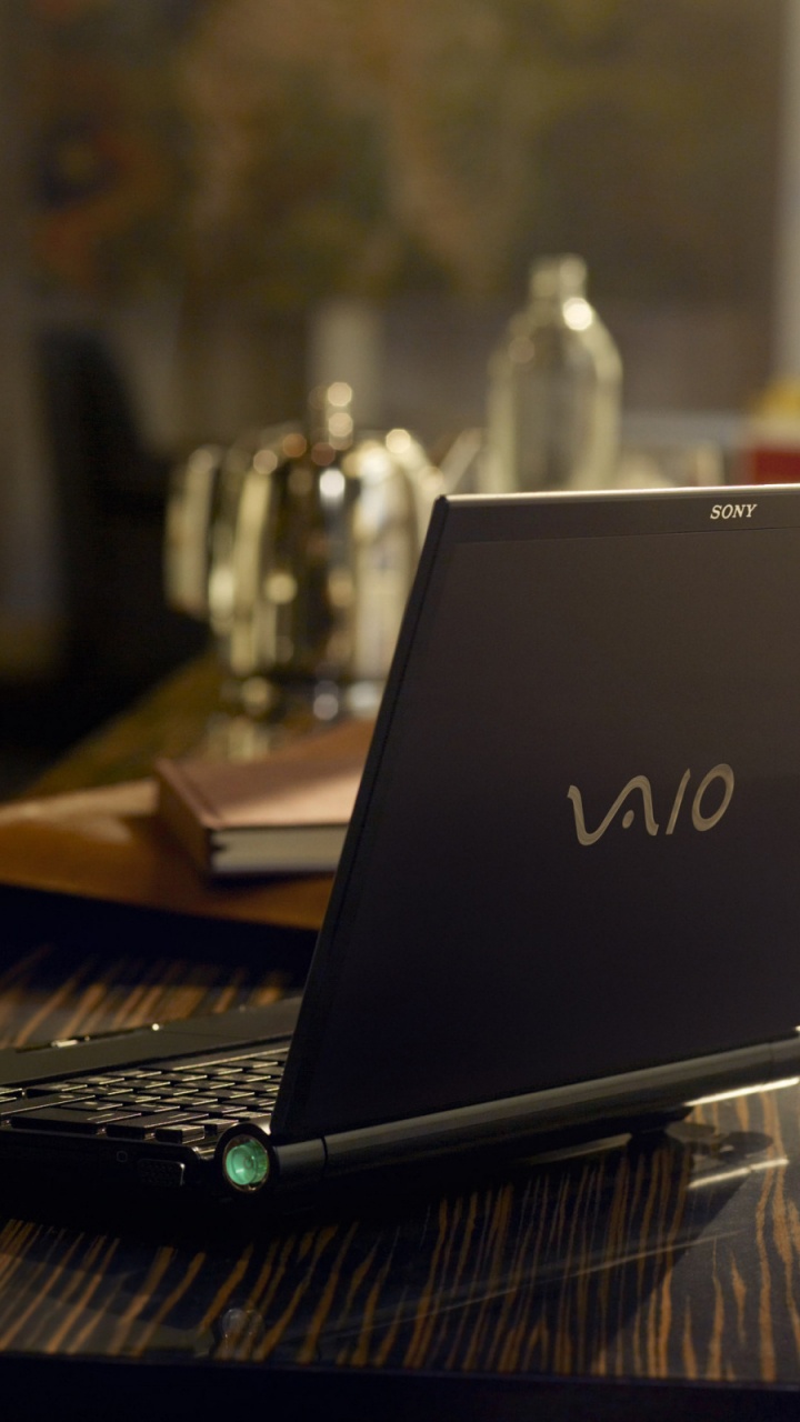 Обои vaio, таблица, нетбук, устройства вывода, рабочий стол в разрешении 720x1280