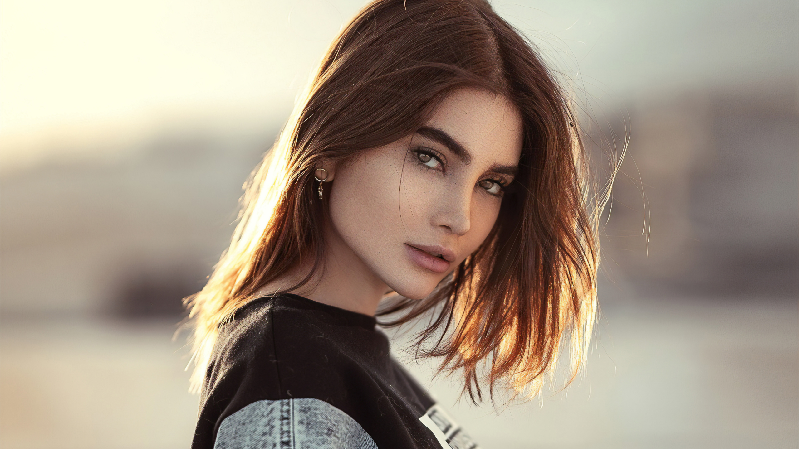 Обои если ты хочешь любви, волосы, губа, бровь, глаз в разрешении 2560x1440