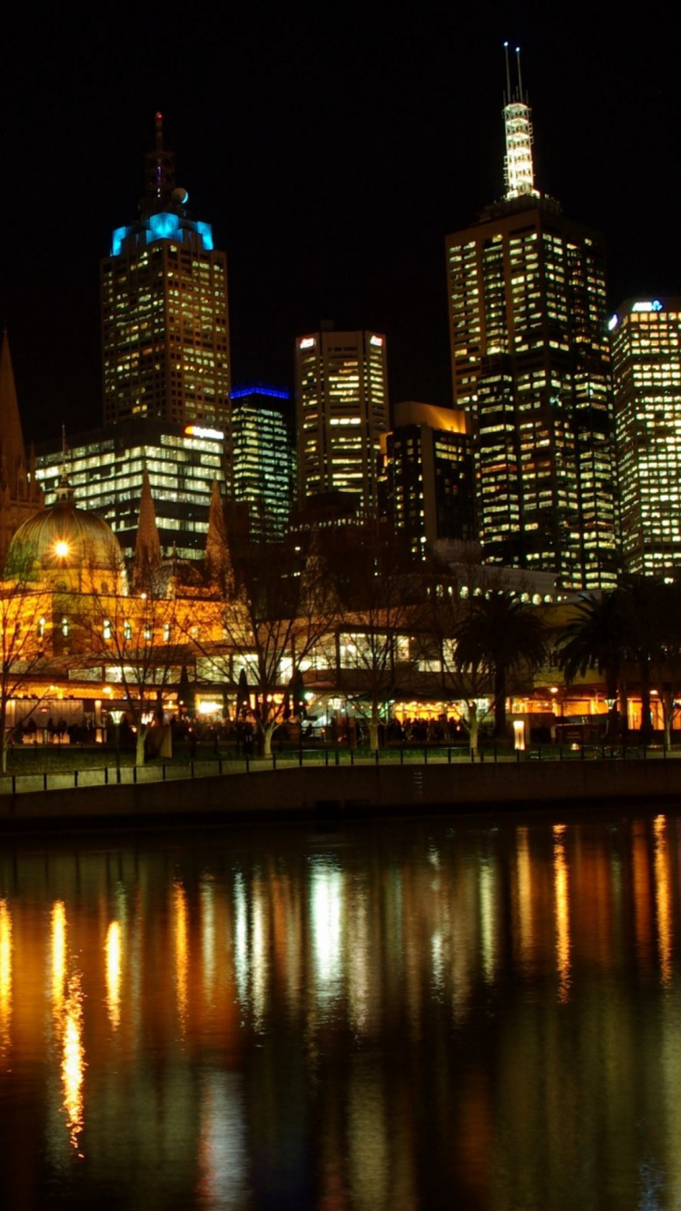 Обои городской пейзаж, архитектура, Nokia Lumia 630, вода, небоскреб в разрешении 750x1334