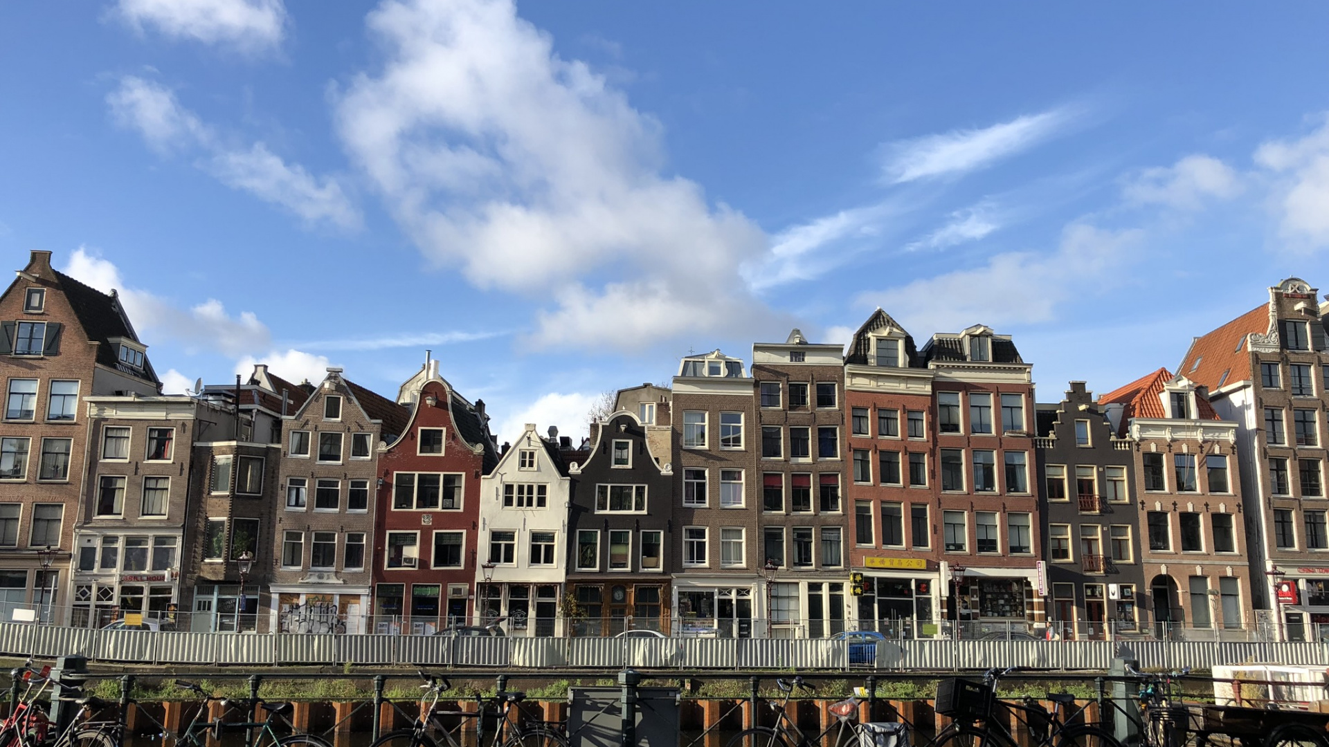 Обои Амстердам, недвижимость, вода, велосипедная шина, велосипедная рама в разрешении 1920x1080