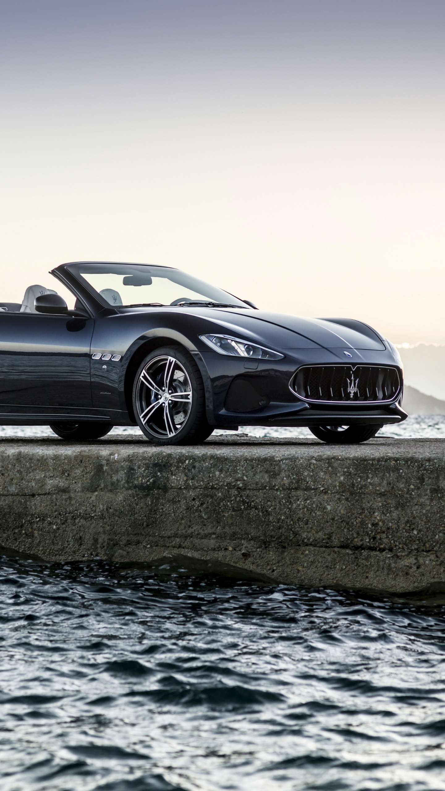 Обои Мазерати my18 получил, Феррари Калифорния, Мазерати Получил, спорткар, суперкар в разрешении 1440x2560