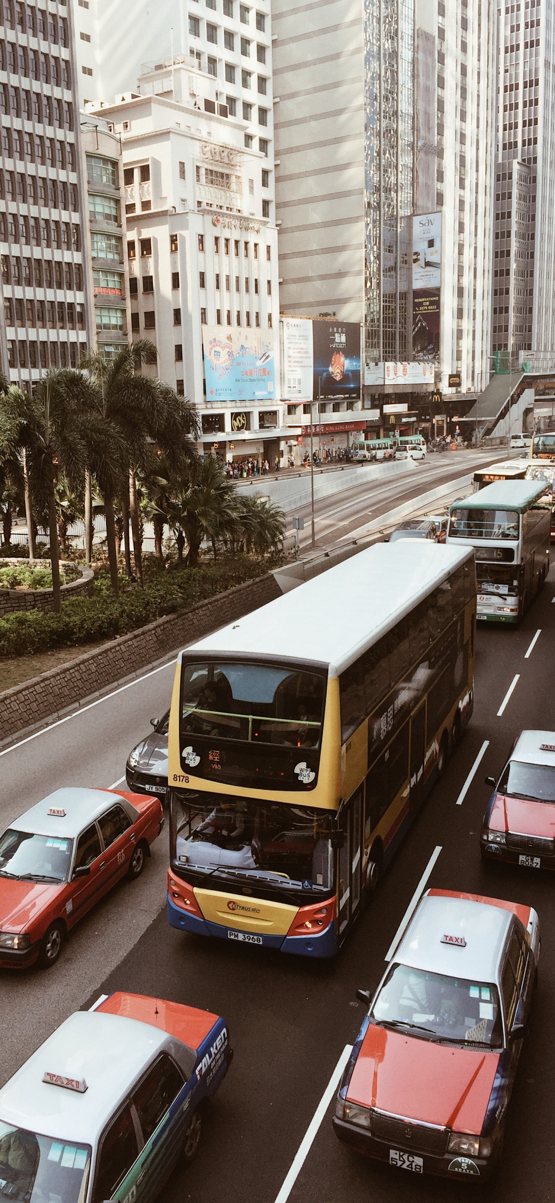 Обои Гонконг, Король, транспорт, автомобильный стояночный свет, башня в разрешении 1125x2436