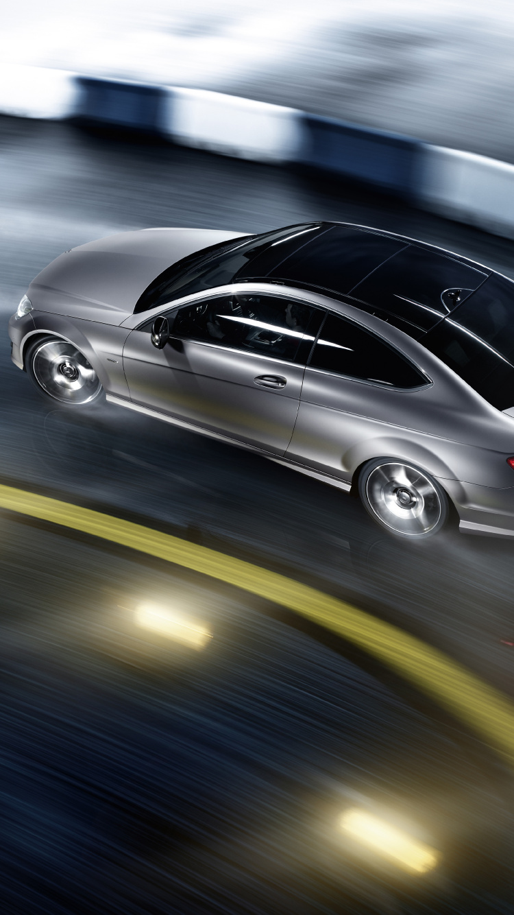 Обои авто, кузов купе, mercedes benz, автомобиль среднего размера, mercedes benz c class в разрешении 750x1334