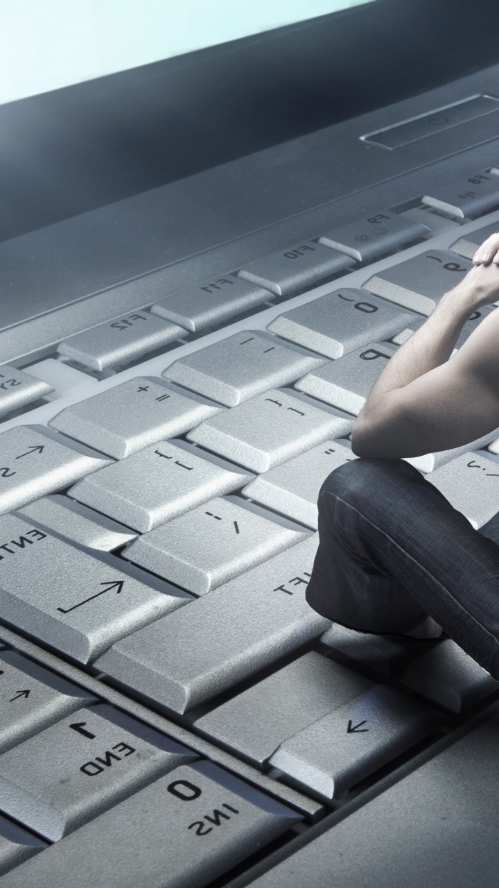 Обои технологии, электронное устройство, мышца, пробел, человек в разрешении 720x1280