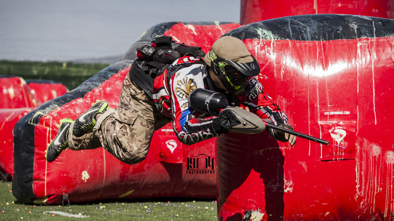 Обои пейнтбол, игры, пейнтбольное оборудование, стрельба, командный вид спорта в разрешении 1366x768