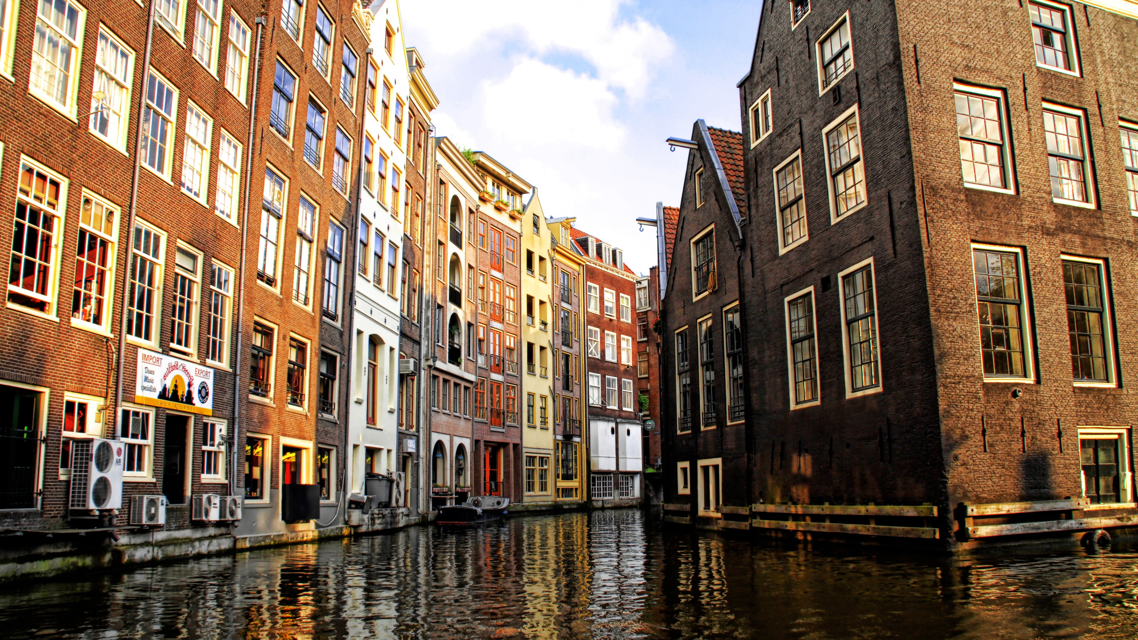 Обои Каналы Амстердама, канал, водный путь, городок, здание в разрешении 3840x2160