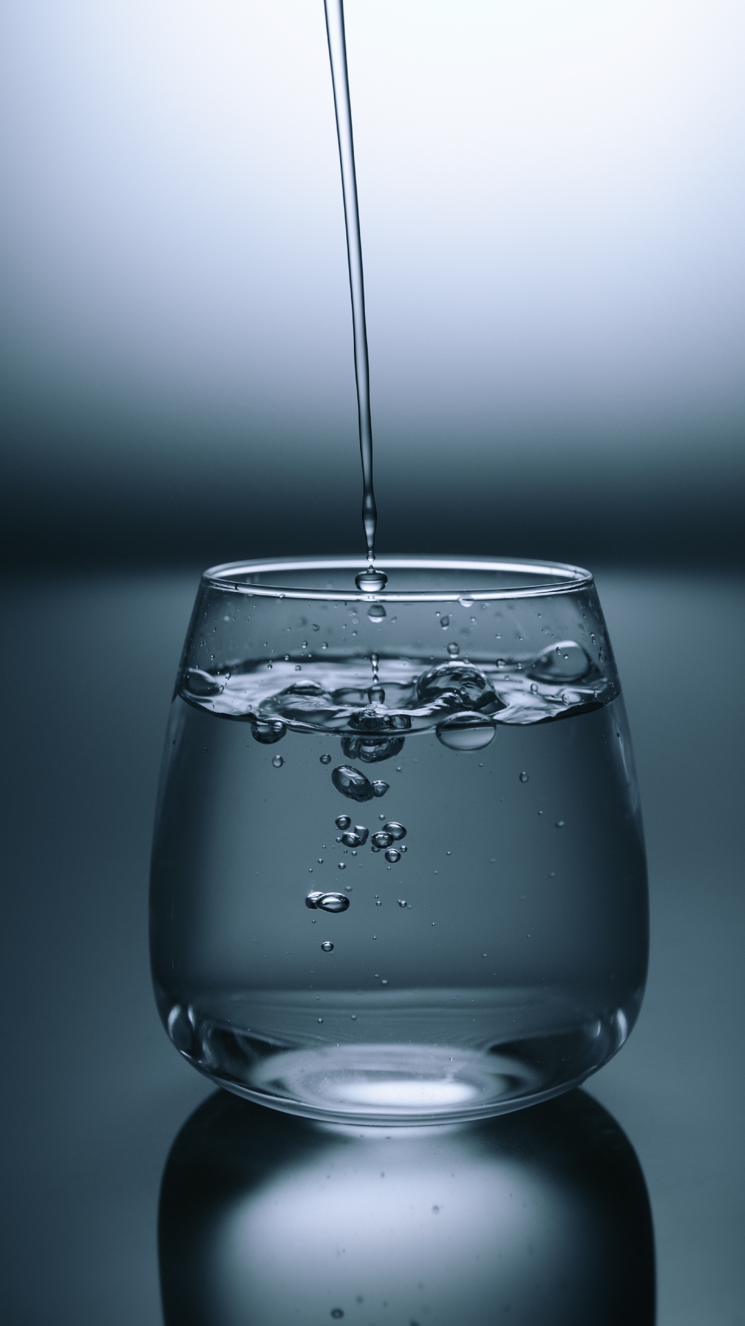 Обои питьевая вода, стекло, вода, жидкий, падение в разрешении 1080x1920