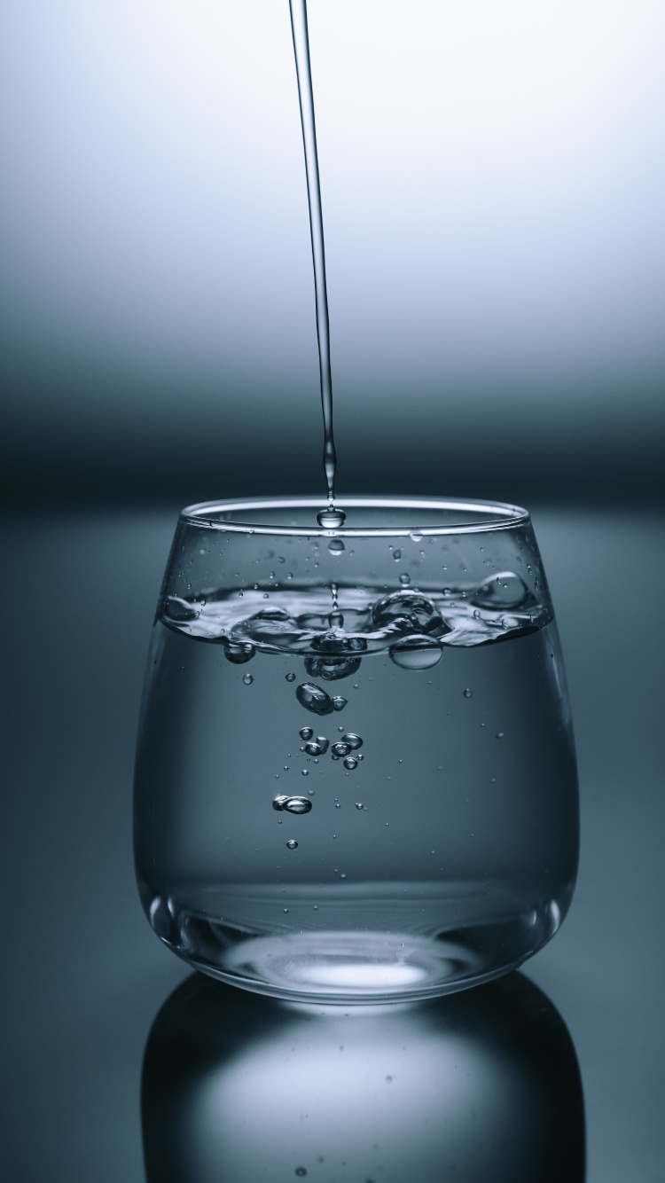 Обои питьевая вода, стекло, вода, жидкий, падение в разрешении 750x1334