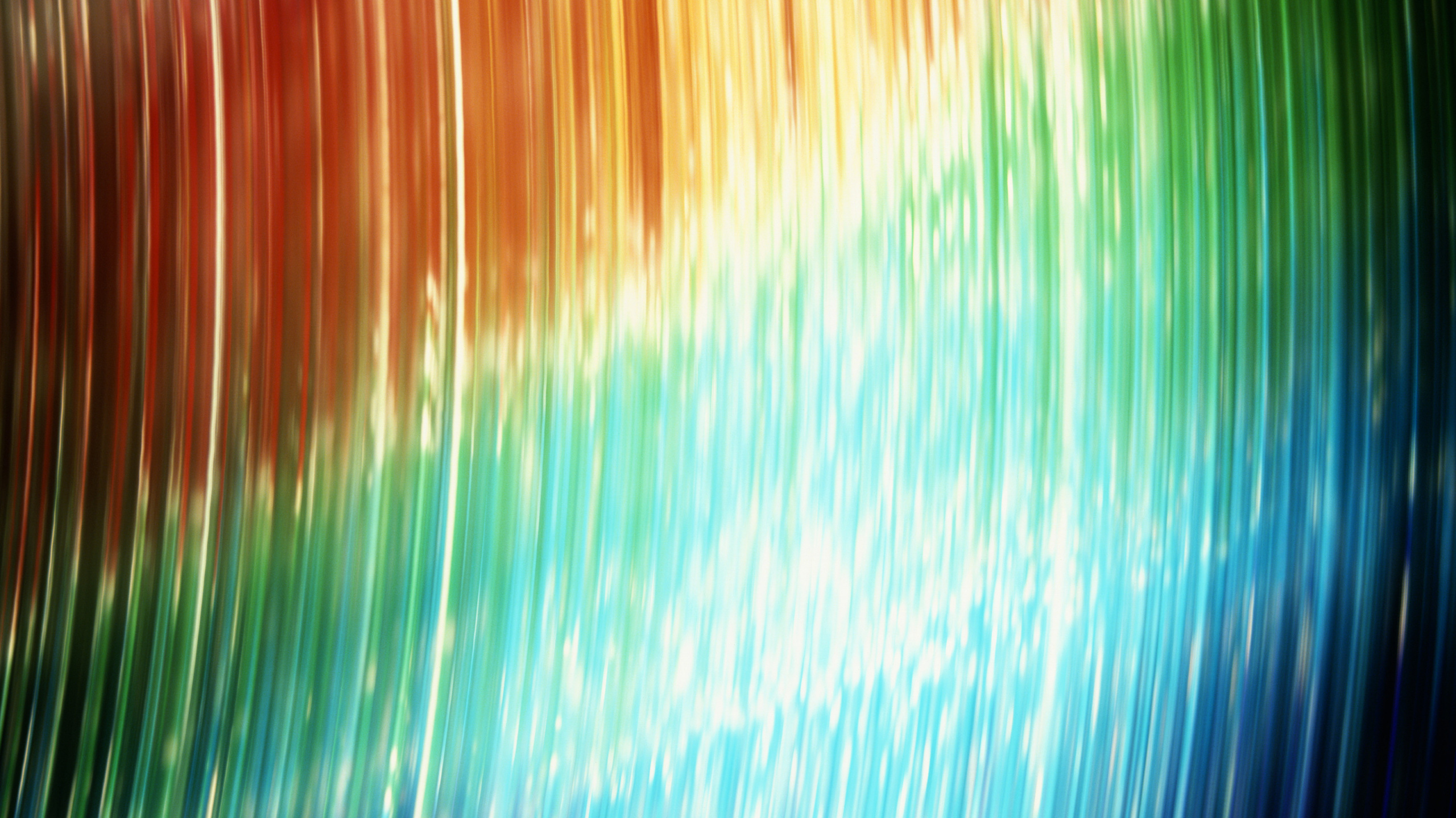 Обои свет, зеленый, синий, трава, небо в разрешении 2560x1440