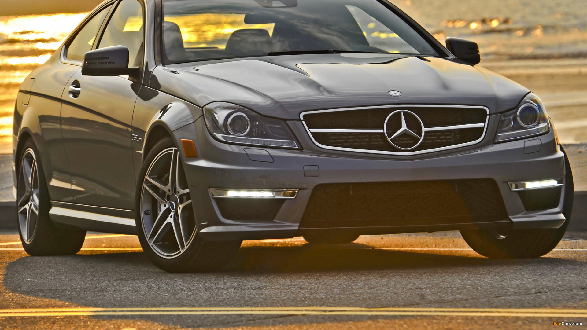 Обои авто, обод, Мерседес-Бенц 2013 С63 АМГ купе, Mercedes-Benz CLK-Class, автомобиль среднего размера в разрешении 1920x1080