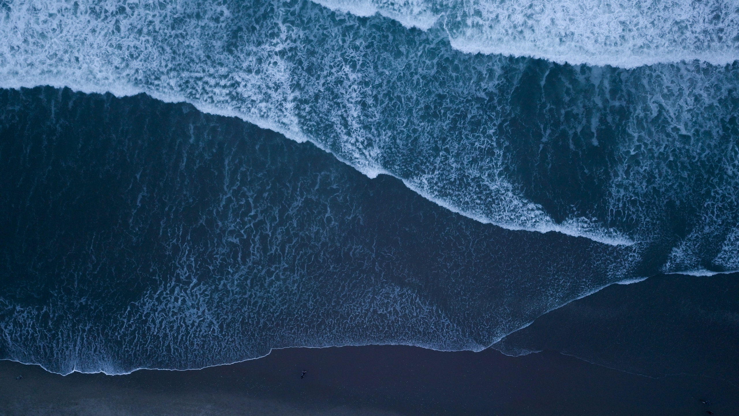 Обои синий, вода, ледник, ледяная форма, формирование в разрешении 2560x1440