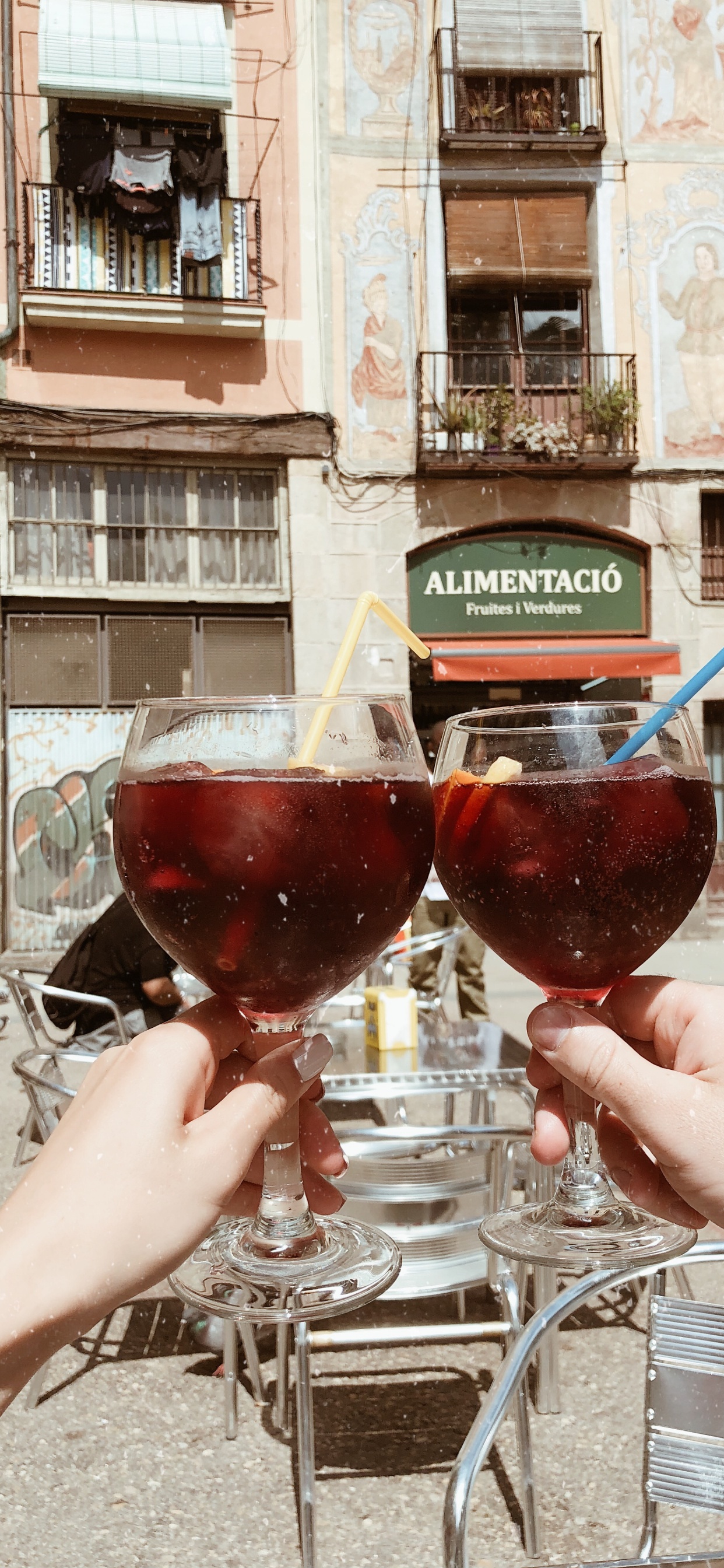 Обои бокал для вина, вино, красное вино, рюмки, стекло в разрешении 1242x2688