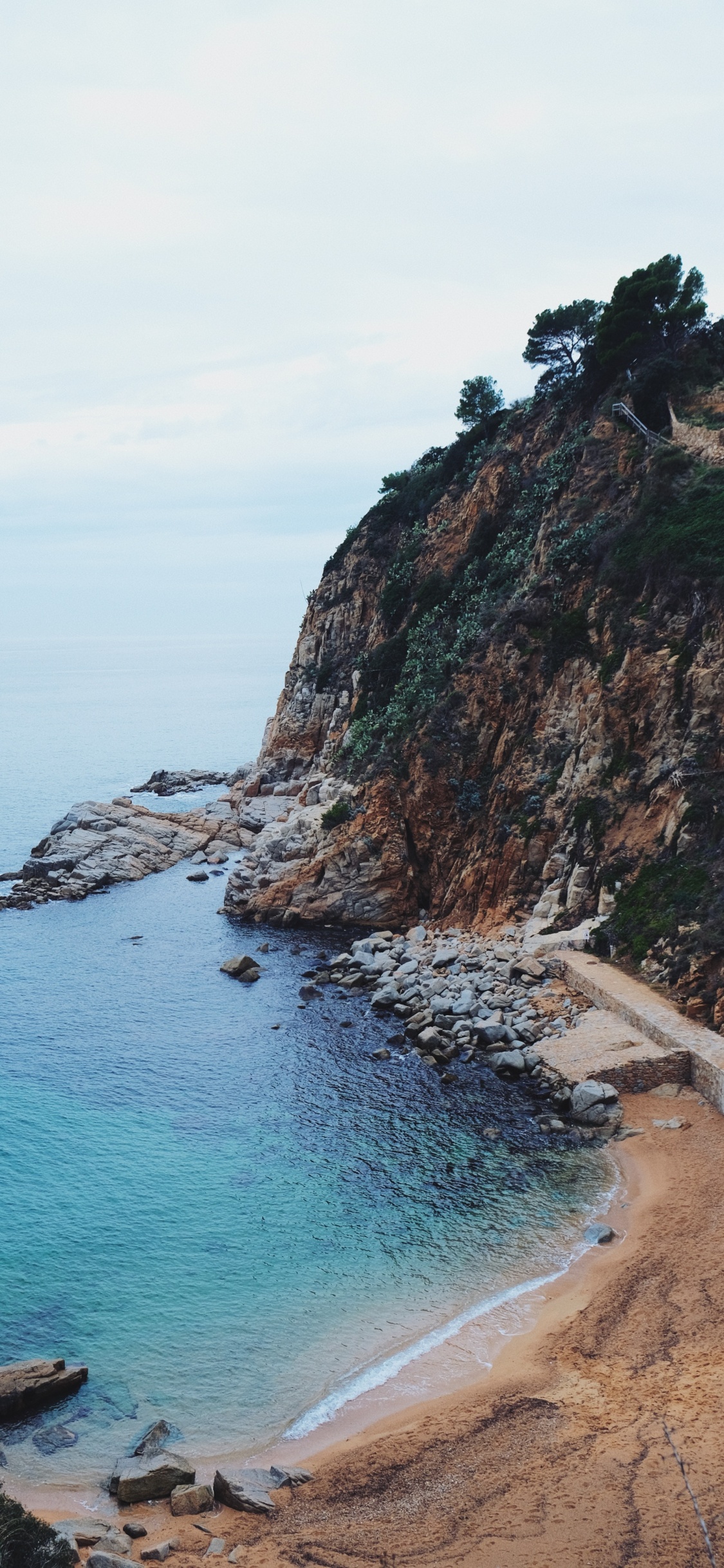 Обои Тосса-де-Мар, море, пляж, водоем, побережье в разрешении 1125x2436