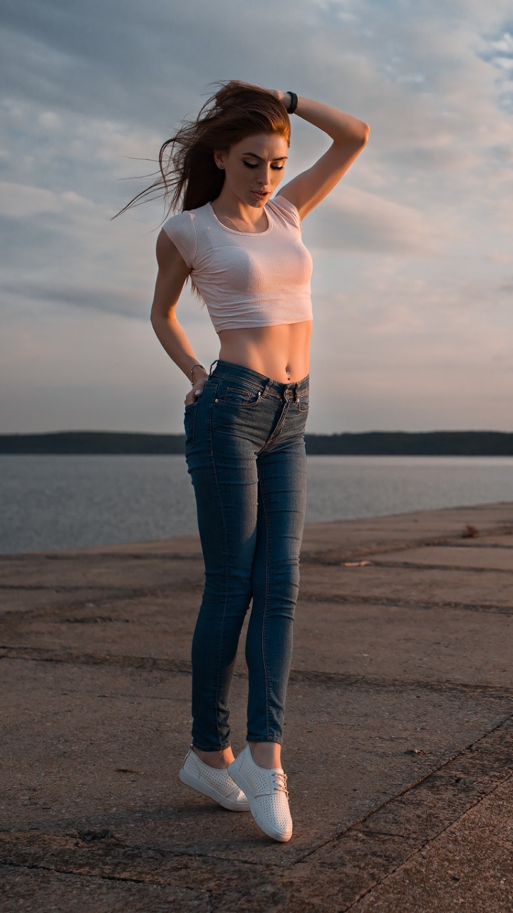 Обои вода, красота, стояние, отражение, море в разрешении 720x1280