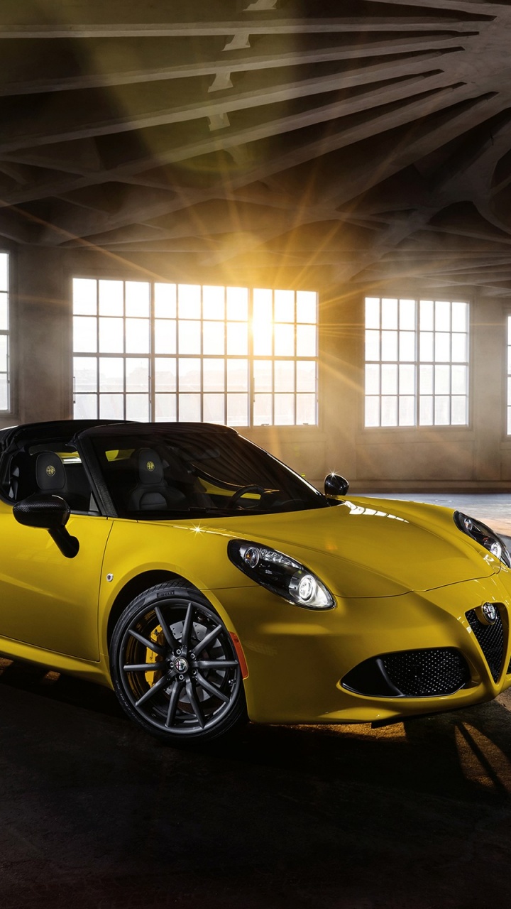 Обои Альфа Ромео, желтый, суперкар, моторный транспорт, вид транспорта в разрешении 720x1280