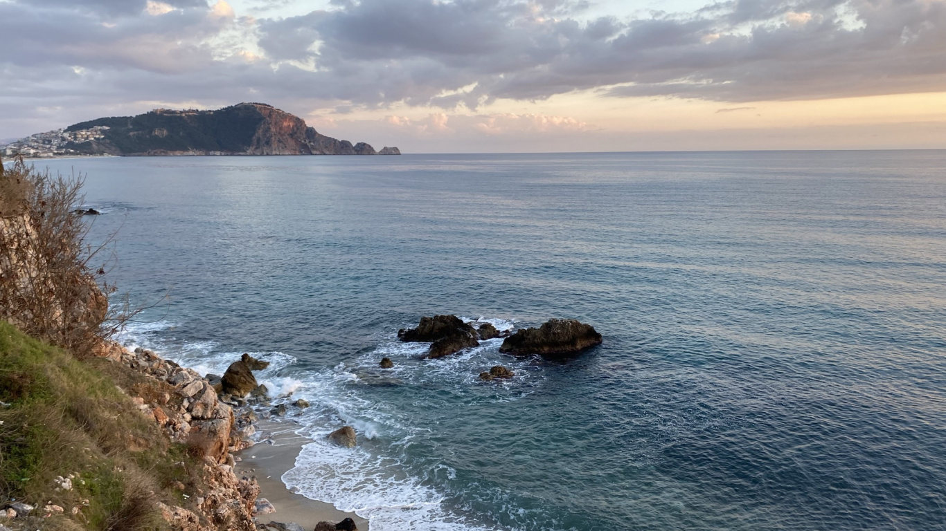 Обои море, физика, наука, вода, облако в разрешении 1366x768