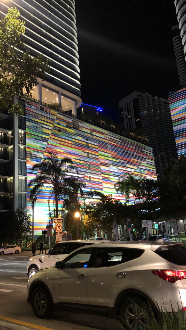 Обои Майами, компактный автомобиль, автомобиль среднего размера, Король, малолитражный автомобиль в разрешении 720x1280