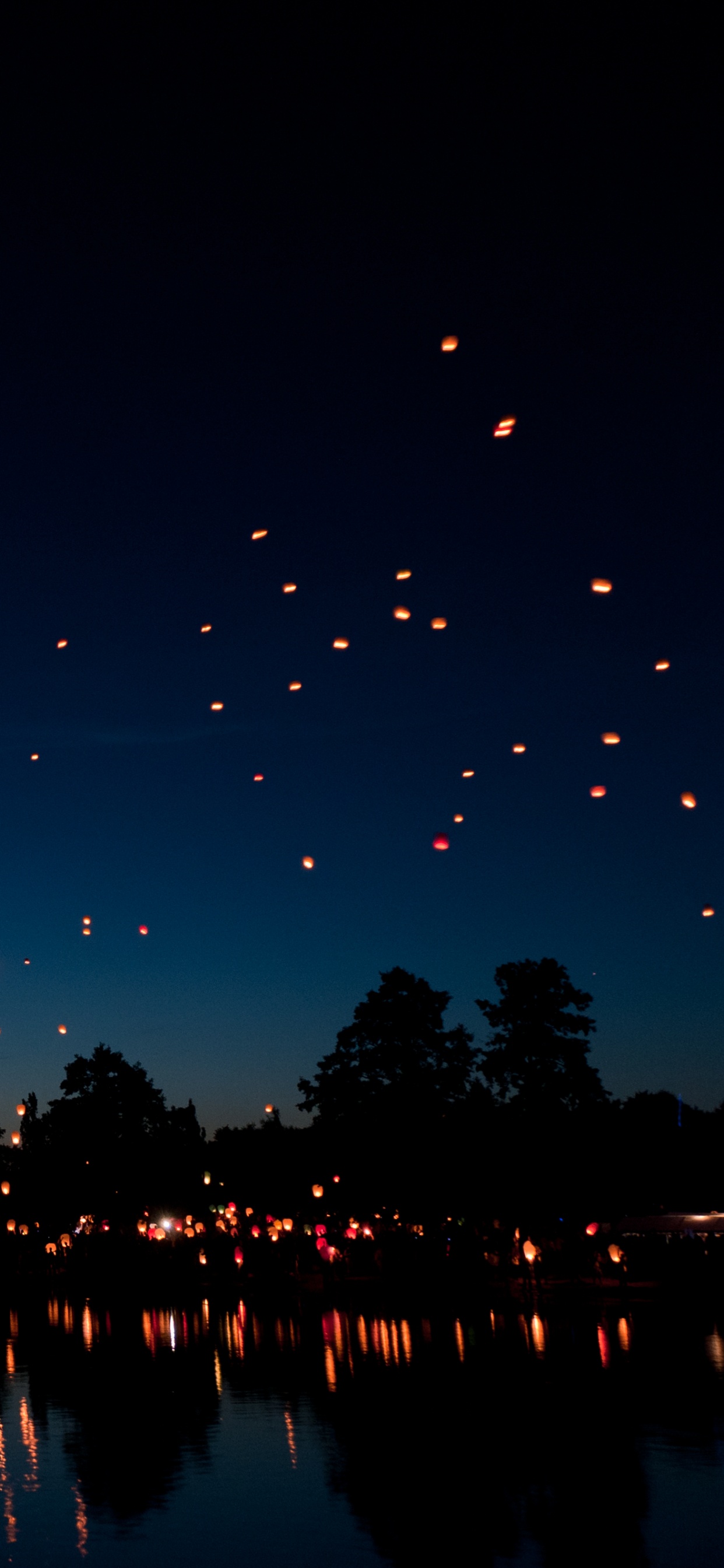 Обои природа, ночь, вода, атмосфера, космос в разрешении 1242x2688