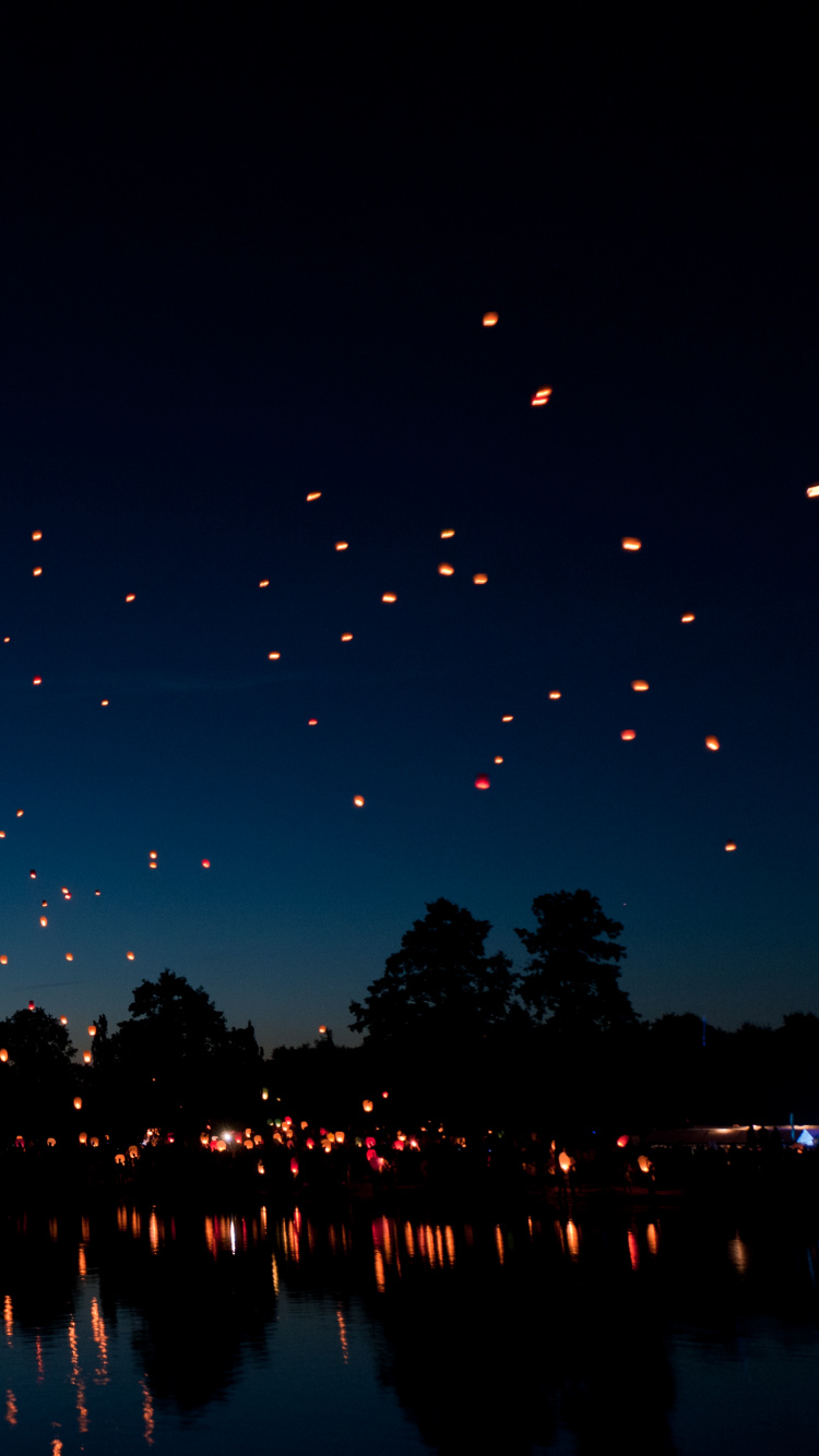 Обои природа, ночь, вода, атмосфера, космос в разрешении 750x1334