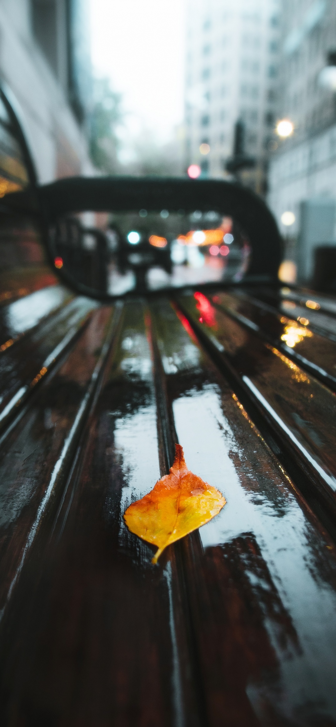 Обои транспорт, желтый, свет, ночь, Апельсин в разрешении 1125x2436