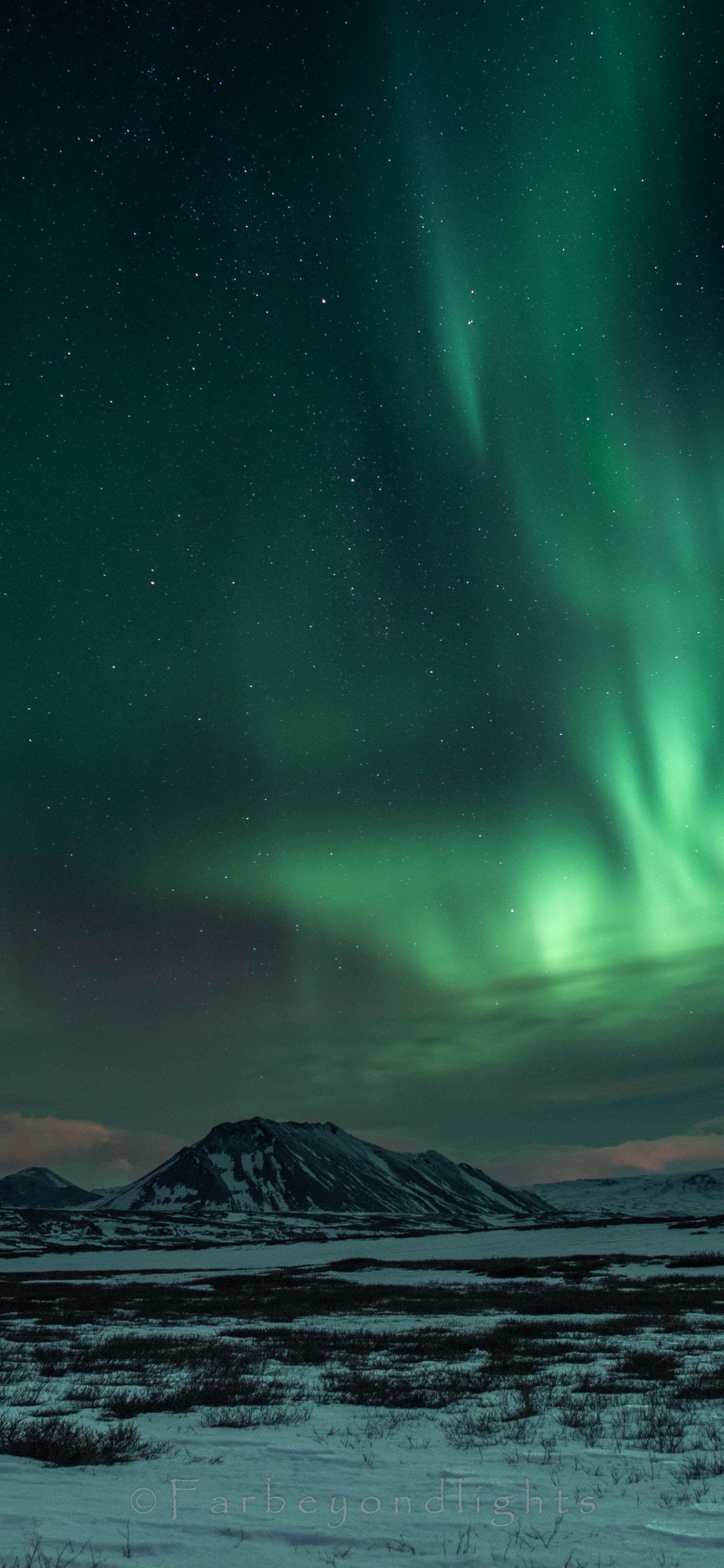 Обои Аврора, Арктика, природа, атмосфера, замораживание в разрешении 1125x2436