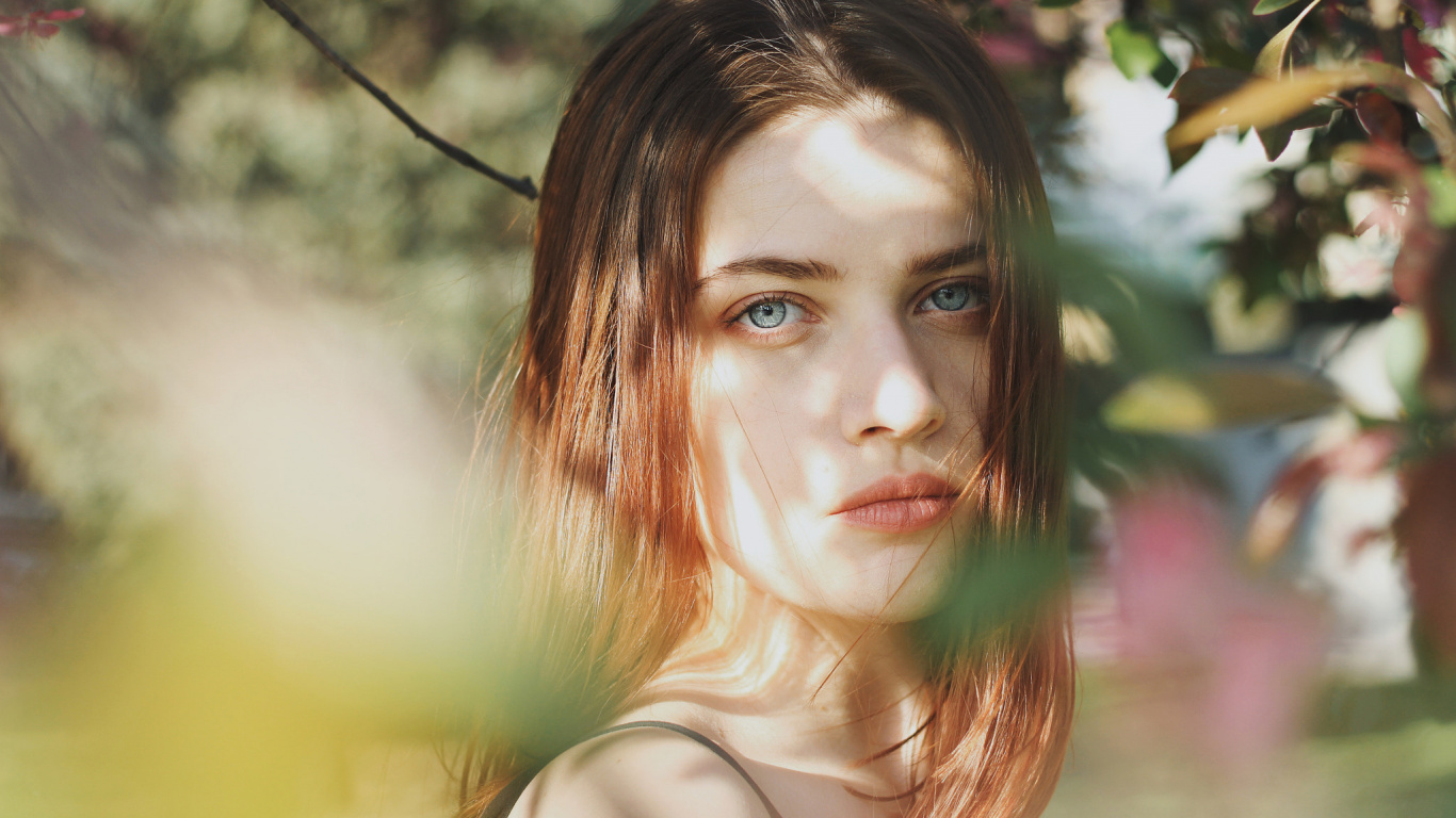 Обои волосы, лицо, Люди в природе, губа, красота в разрешении 1366x768