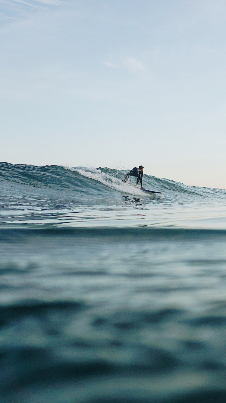 Обои серфинг, ios, яблоко, жидкий, жидкость в разрешении 750x1334