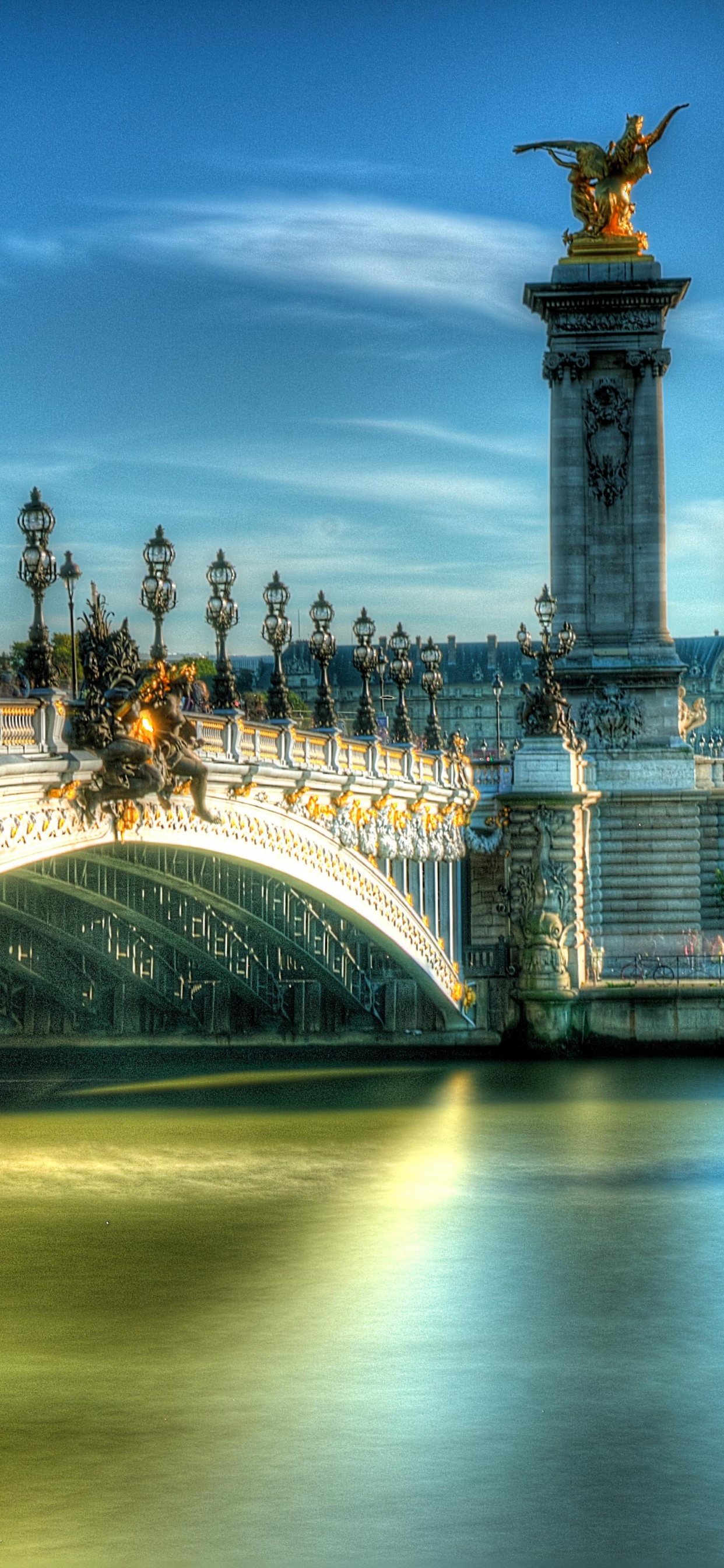 Обои Мост Александра III, Эйфелева башня, ориентир, отражение, город в разрешении 1242x2688