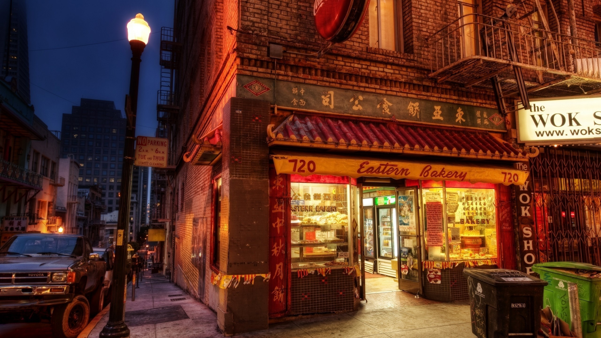 Обои ночь, городок, улица, город, метрополия в разрешении 1920x1080