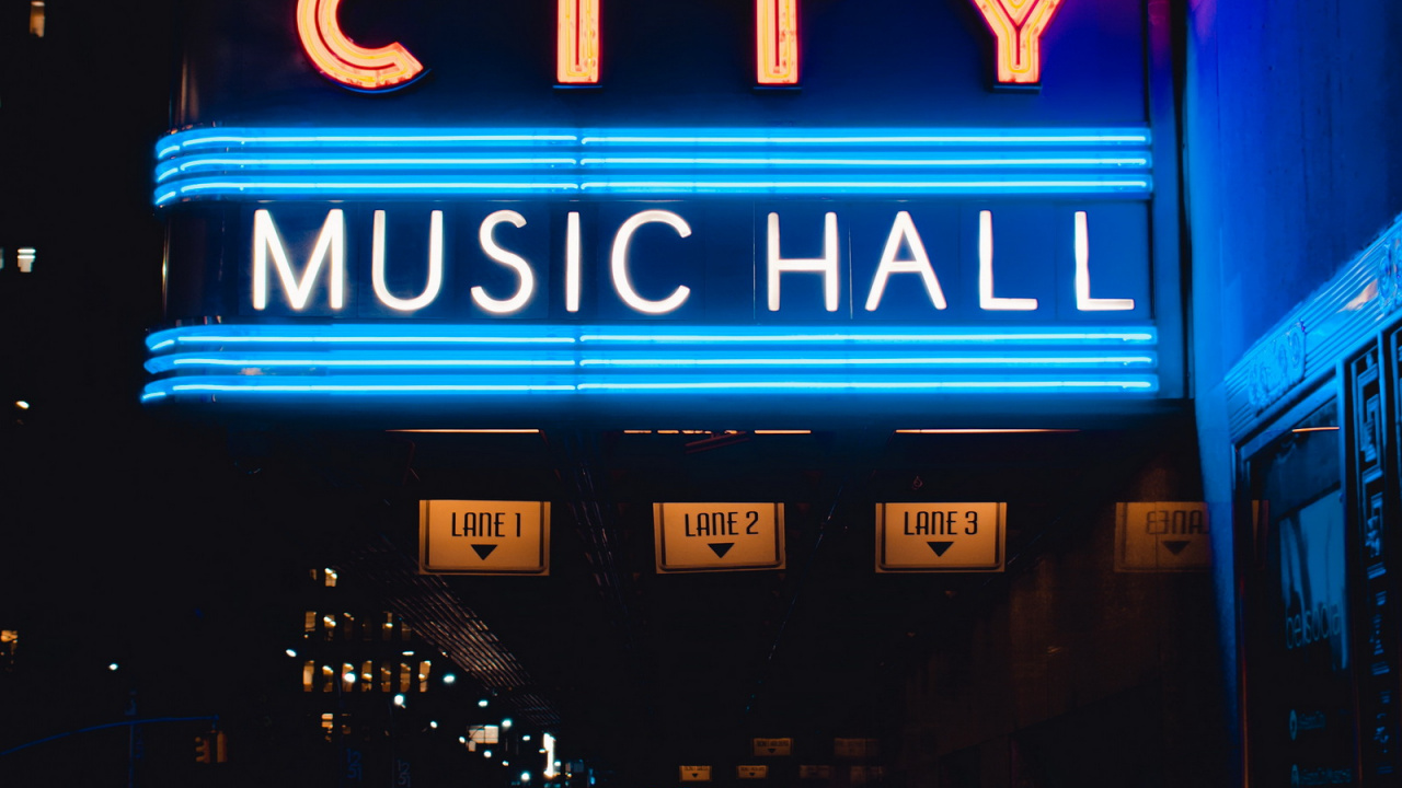 Обои рокфеллеровский центр, Радио-Сити Мюзик-Холл, неоновая вывеска, текст, здание в разрешении 1280x720